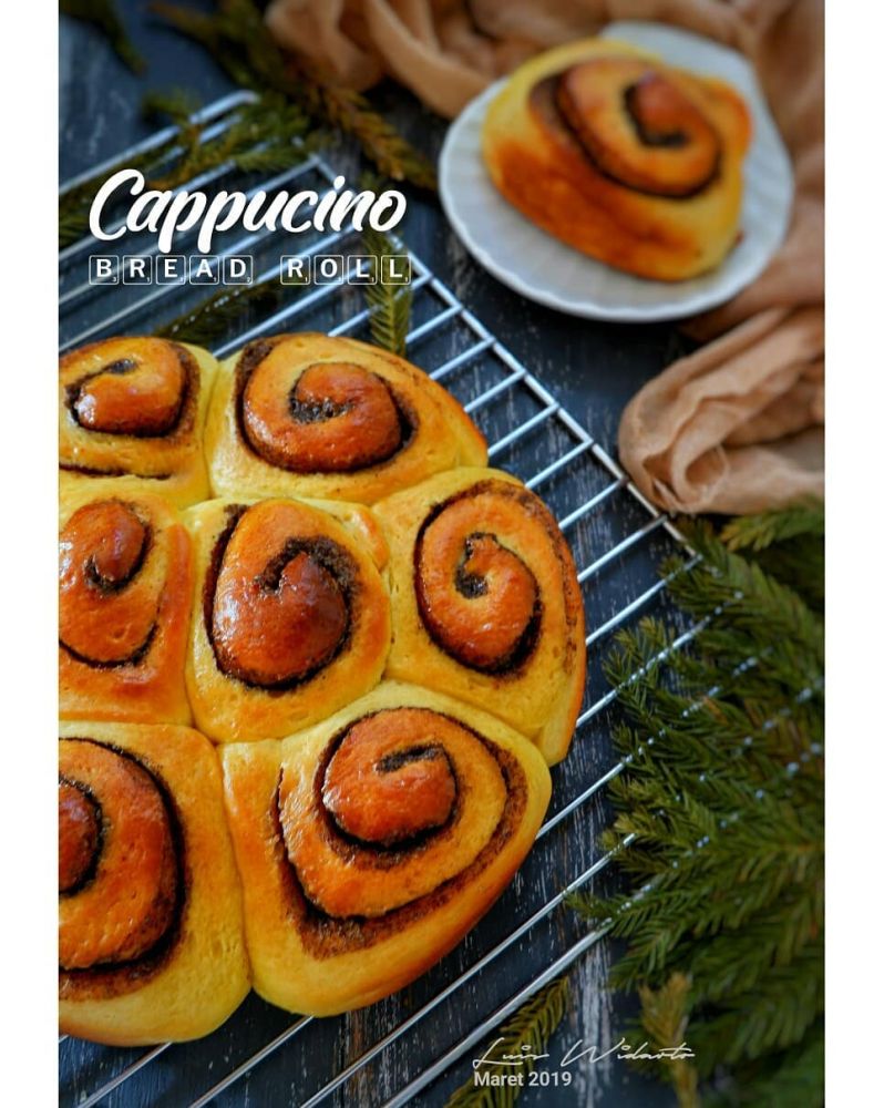 cappuccino-bread-roll