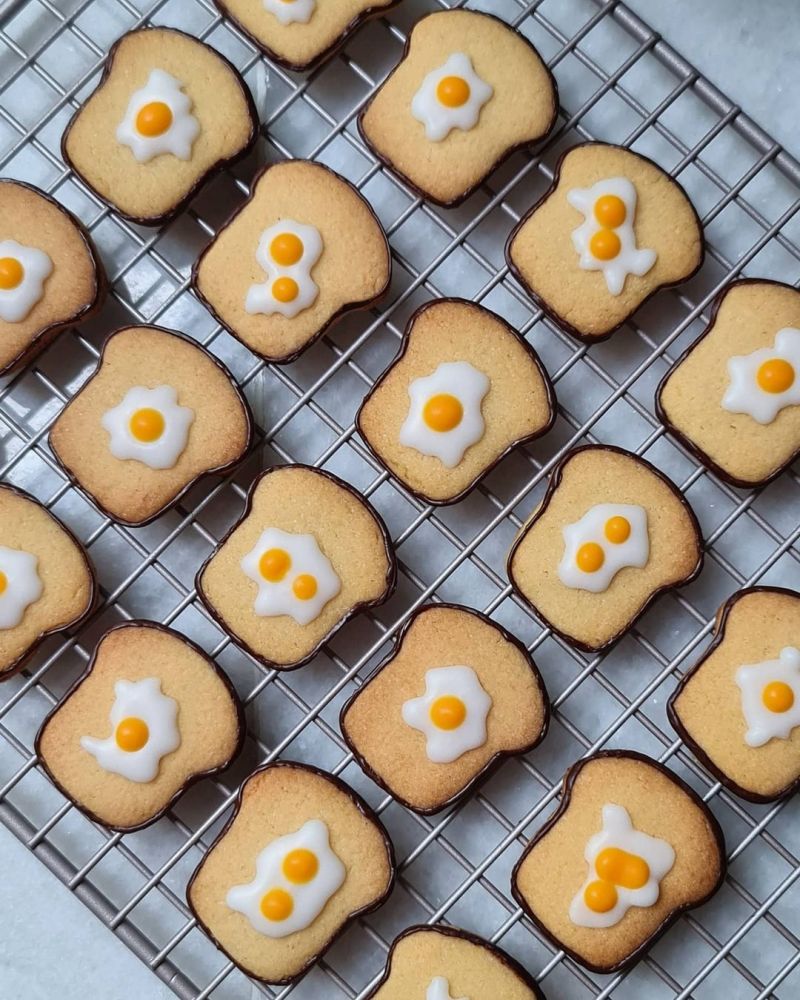 egg-toast-bread-cookies