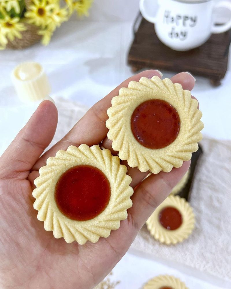 butter-cookies-with-jam