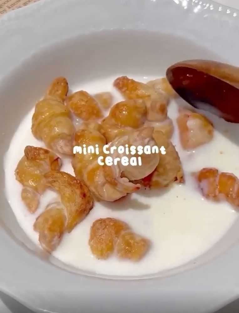 mni-croissant-cereal