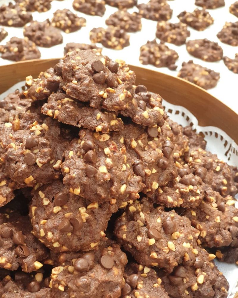 choco-nut-cookies