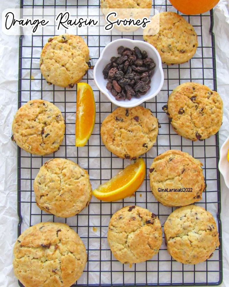 orange-raisin-scones